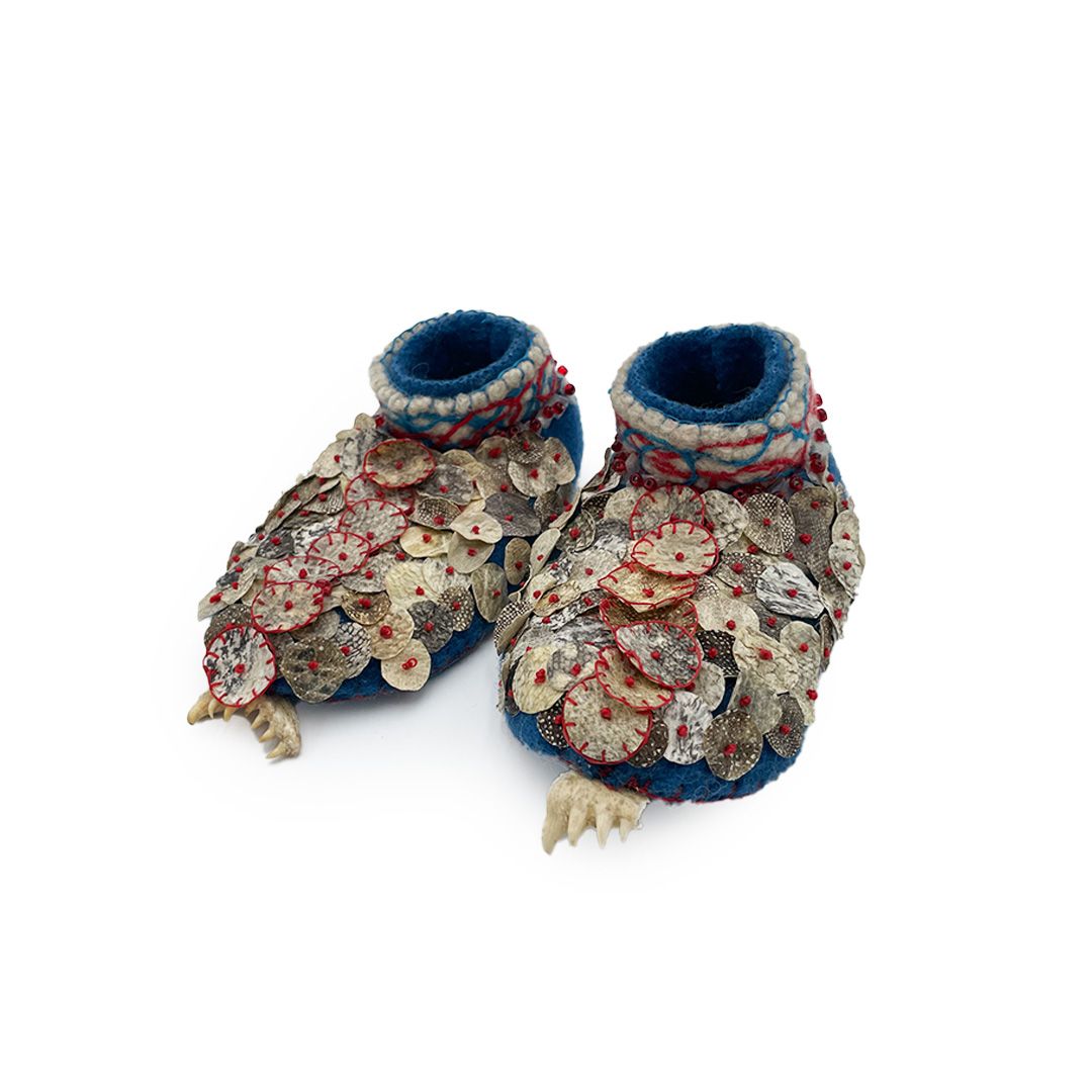 Chaussures pour un enfant qui n’existe pas /Shoes for a Child Who Does Not Exist