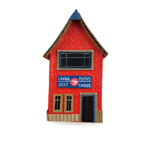 Tiny cardboard house N8